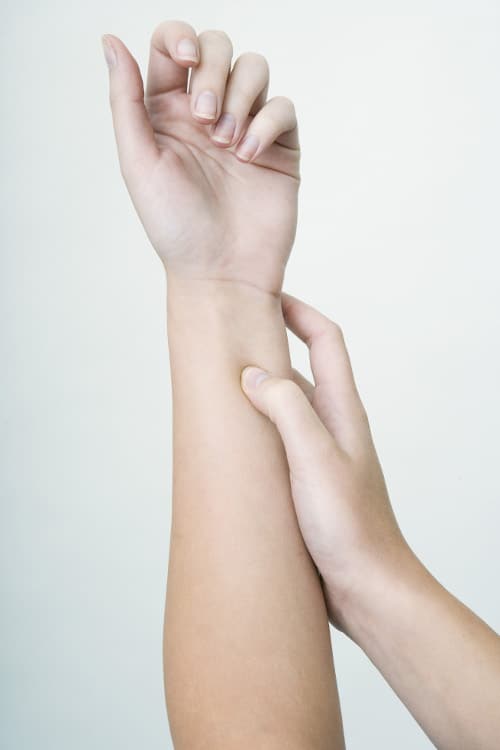 acupoints for bitter taste in mouth